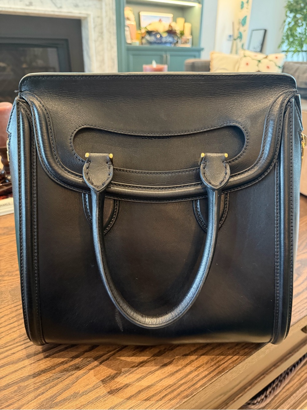 Alexander McQueen’s Iconic Heroine Bag in Black